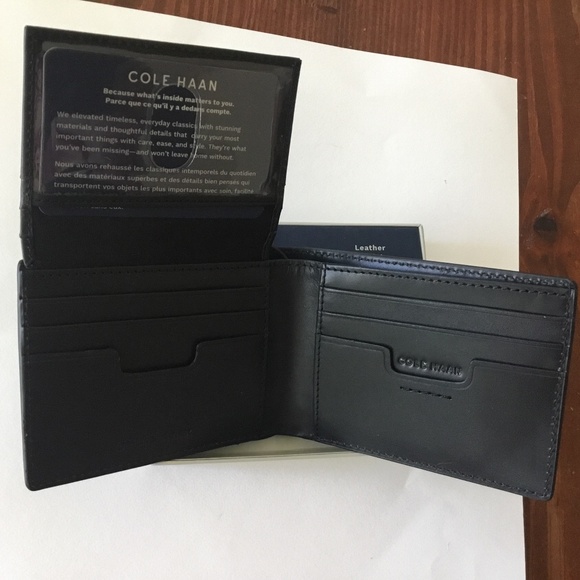 Cole  Haan Men’s Wallet - Picture 3 of 9